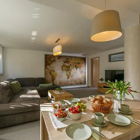 Monopol Apartments Apartment *